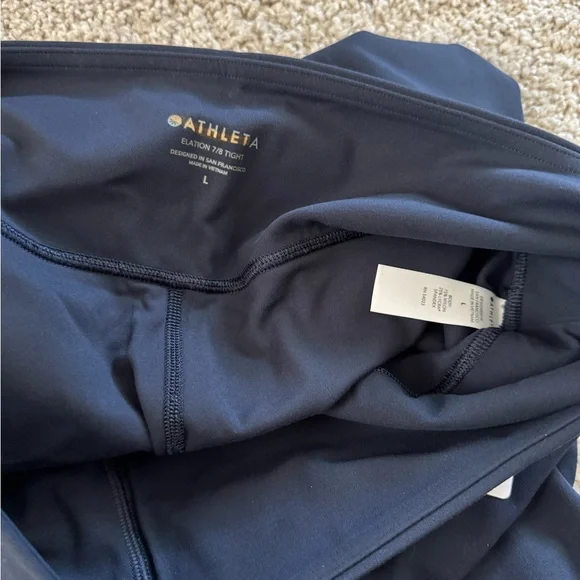 NWT Athleta navy elation legging - Picture 3 of 4